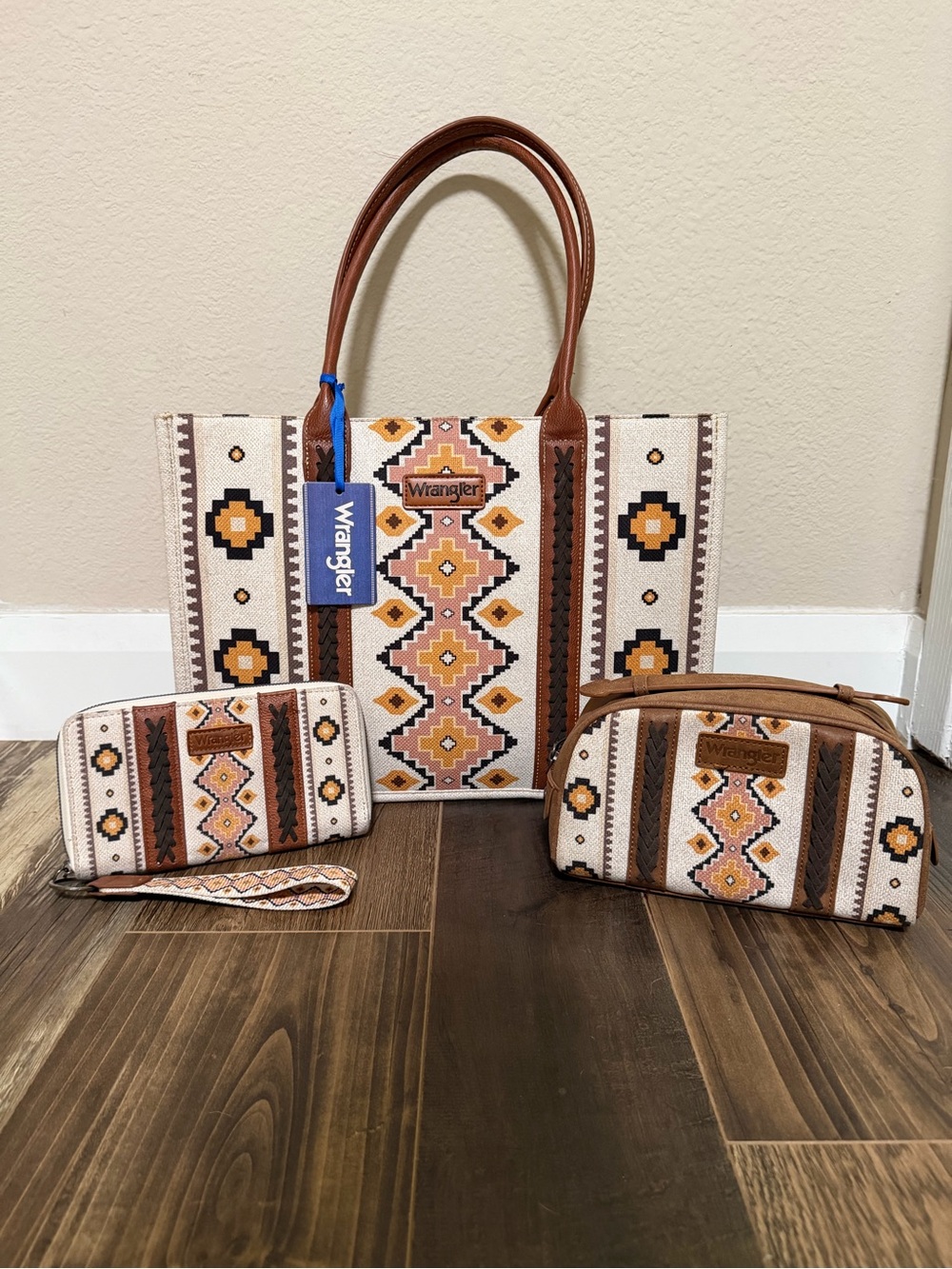 Wrangler Southwestern Aztec 3 Piece Tote Wallet Cosmetic Bag Set